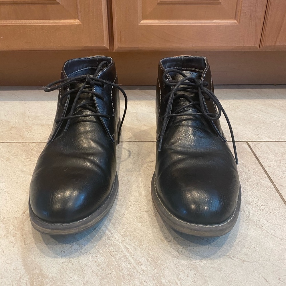 Men’s Sonoma Boots-Black Only worn once
